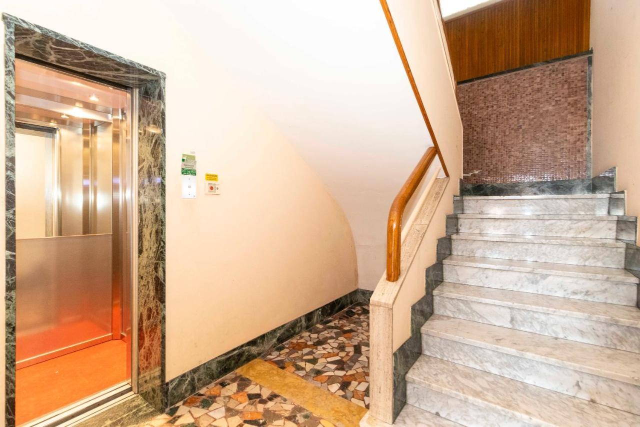 Charming Apartment With Parking! Τορίνο Εξωτερικό φωτογραφία